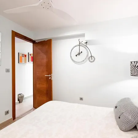 1 Bedroom In Apartment